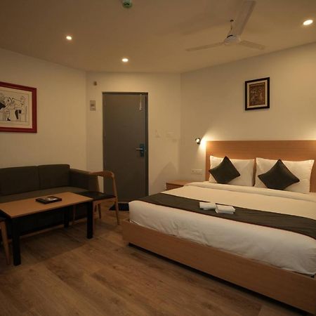 Grand Ganpat Hotell Vellore Exteriör bild