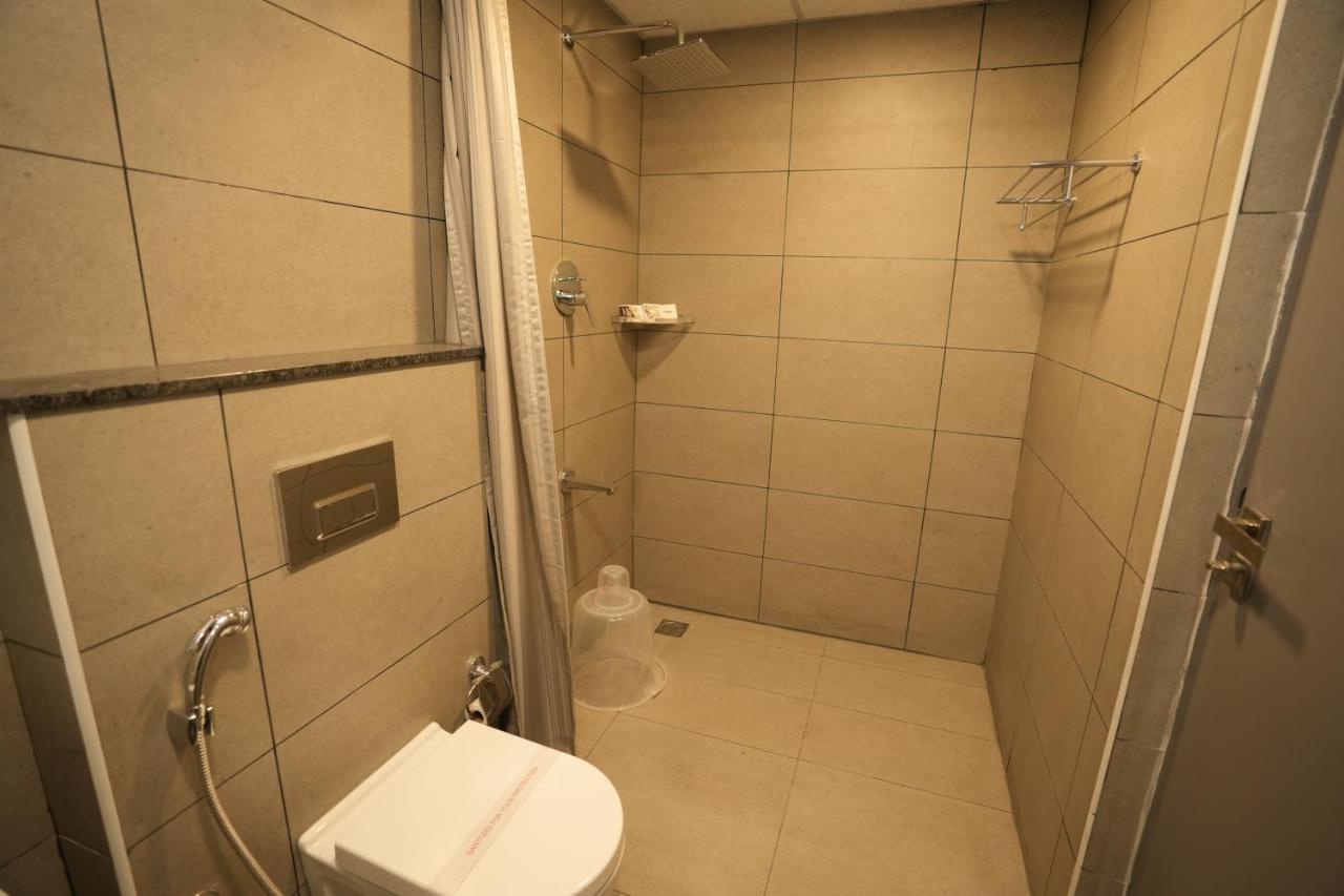 Grand Ganpat Hotell Vellore Exteriör bild