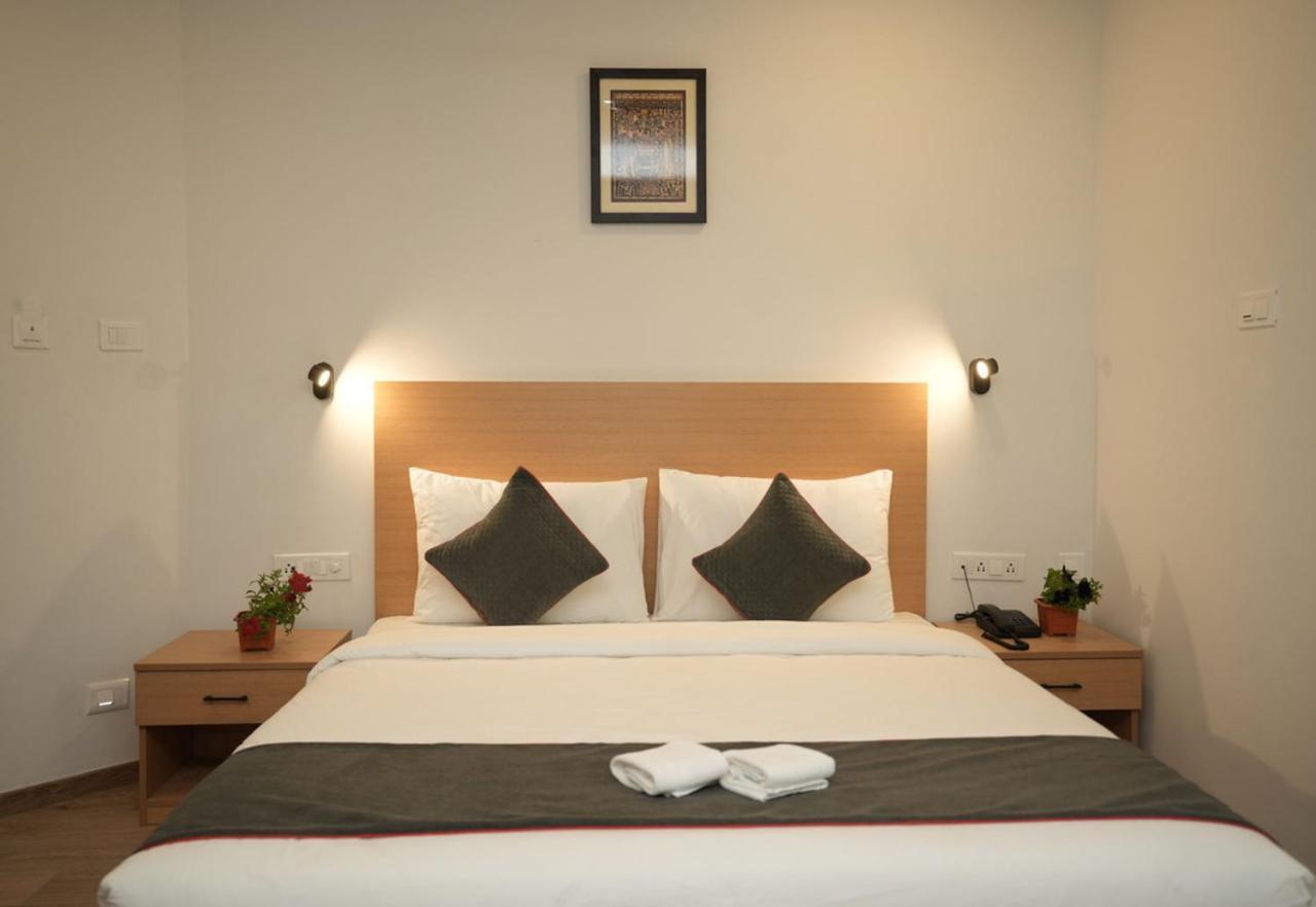 Grand Ganpat Hotell Vellore Exteriör bild